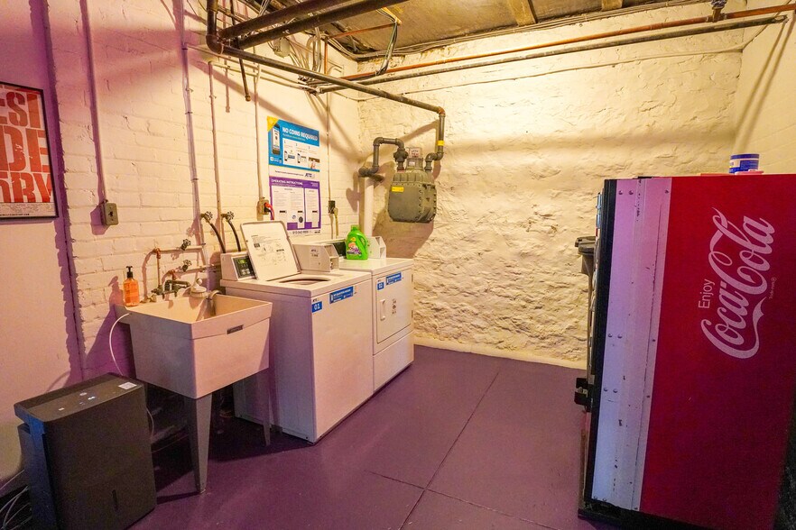 More Photos Of 2404 Auburn Ave, Cincinnati Apartments For Sale