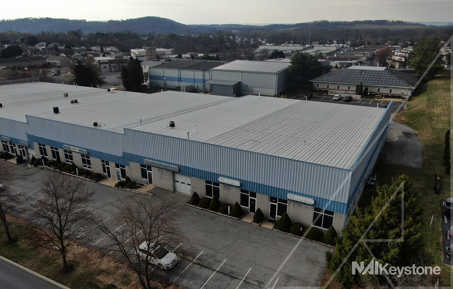 More Photos Of 1114-1124 Commons Blvd, Reading Flex For Sale