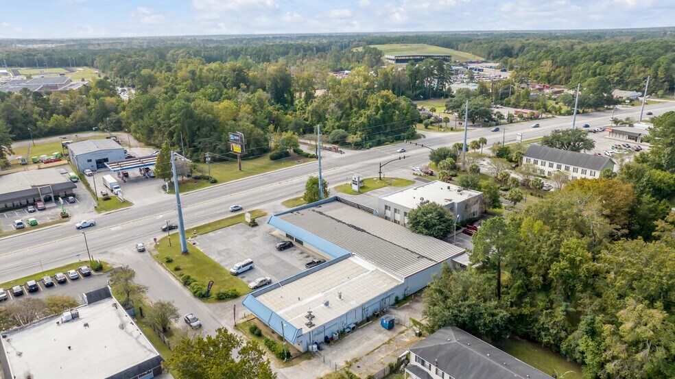 More Photos Of 3614 Ashley Phosphate Rd, Charleston Office For Lease