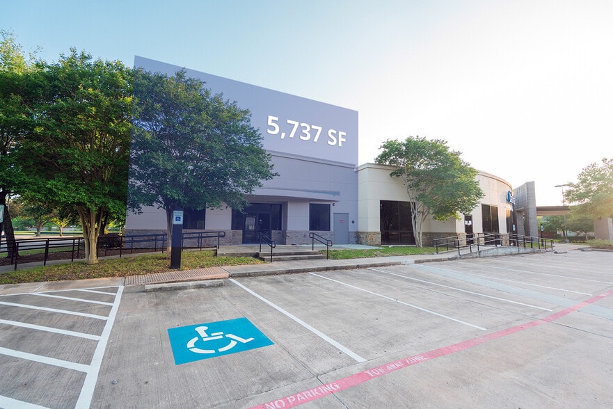 Primary Photo Of 11321 Fallbrook Dr, Houston Medical For Lease