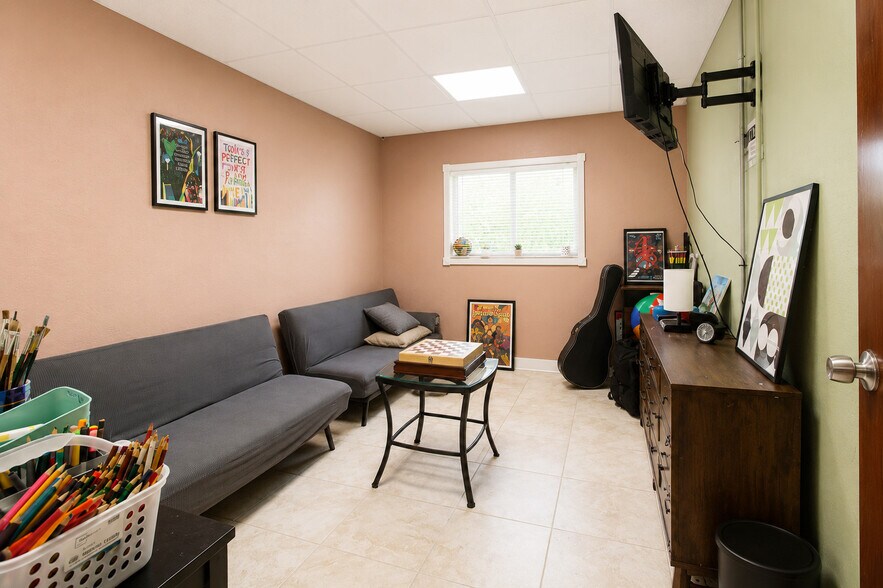 More Photos Of 412 SW 5th St, Homestead Healthcare For Sale