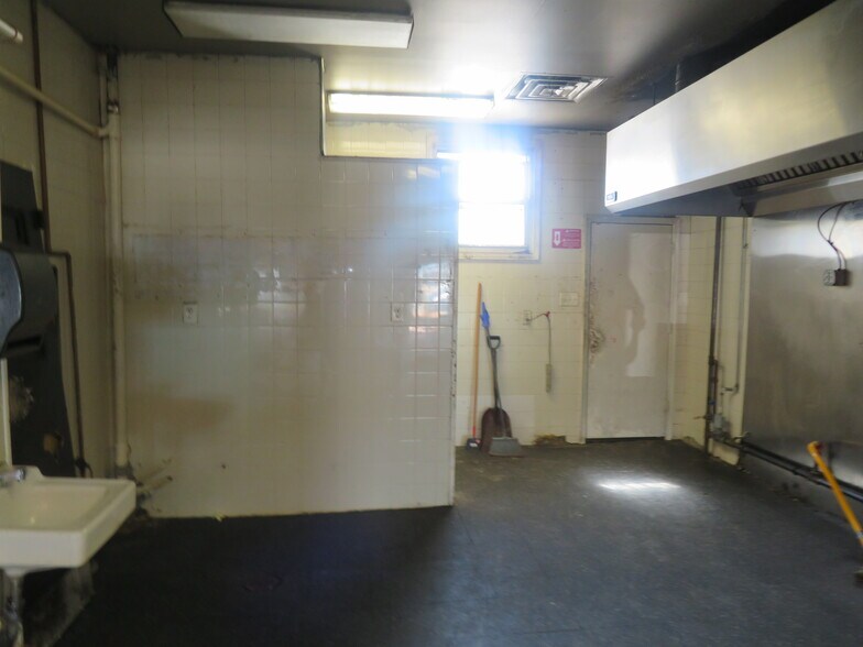 More Photos Of 3322-3324 Georgia Ave NW, Washington Storefront For Sale