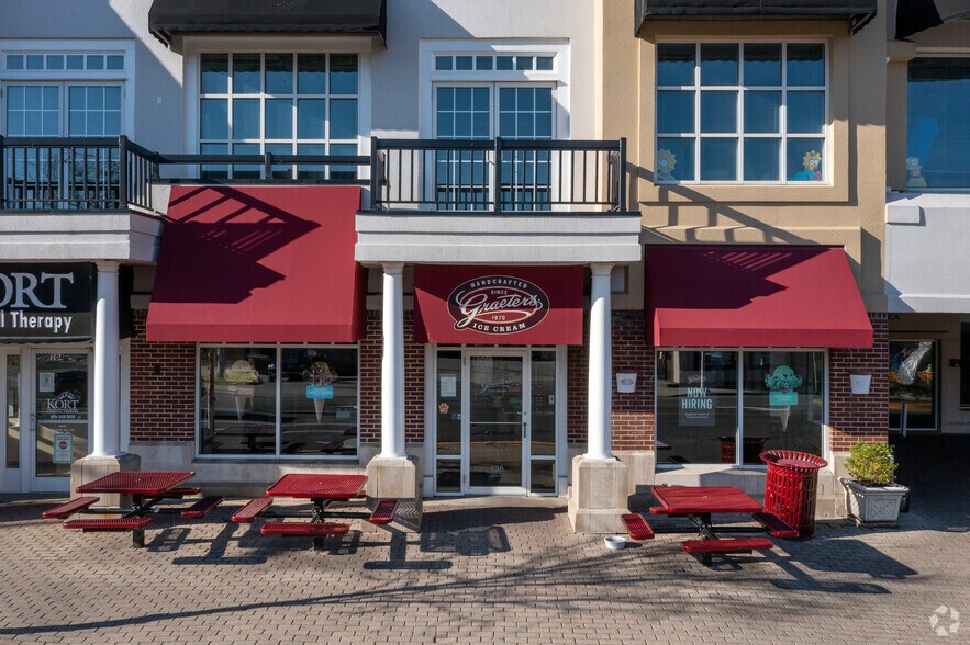 More Photos Of 836-838 E Euclid Ave, Lexington Office For Lease