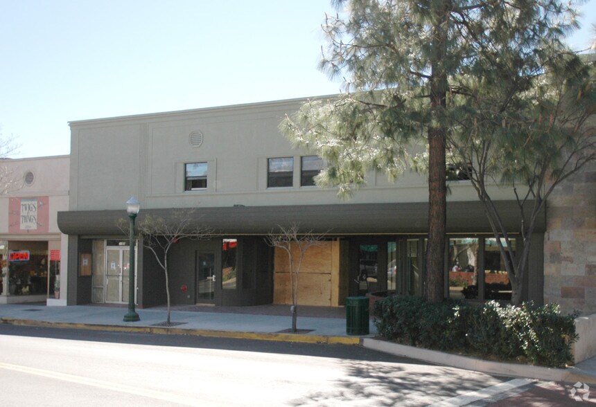 More Photos Of 2268-2270 Honolulu Ave, Montrose General Retail For Sale