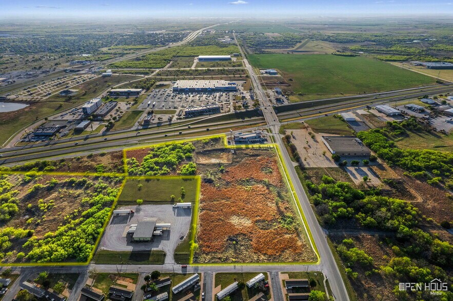 More Photos Of 2221 Airport Dr, Wichita Falls Land For Sale