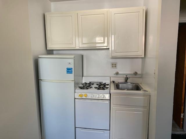 More Photos Of 105 Luquer St, Brooklyn Apartments For Sale