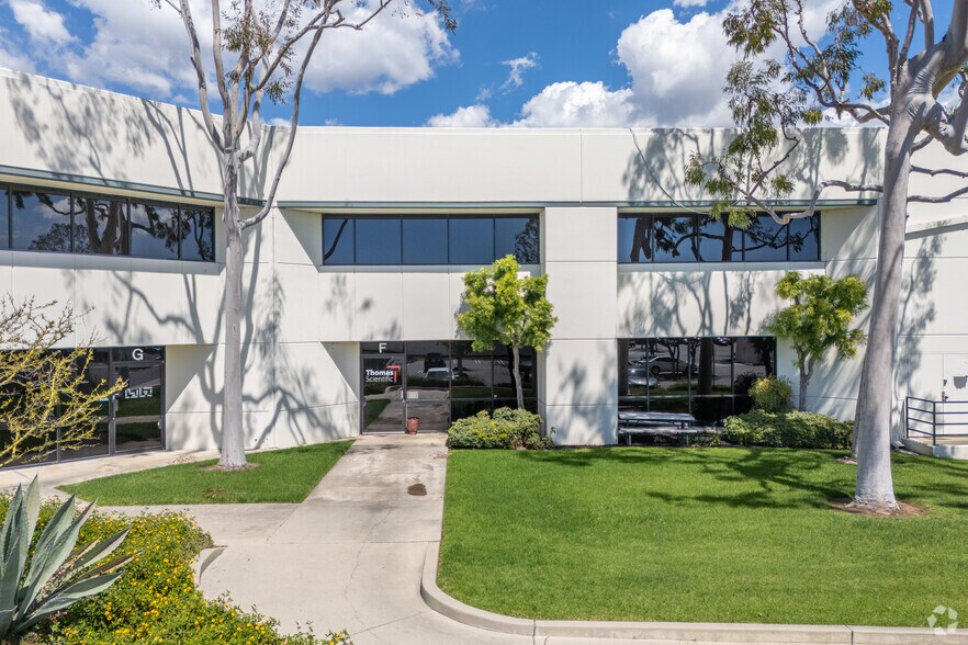 More Photos Of 15041 Bake Pky, Irvine Distribution For Lease