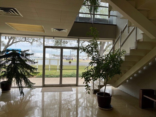 More Photos Of 6554 Florida Blvd, Baton Rouge Office For Lease