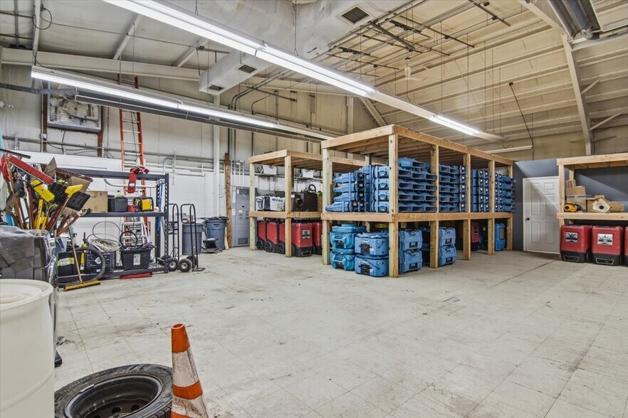 More Photos Of 2 Wilson Dr, Sparta Warehouse For Lease