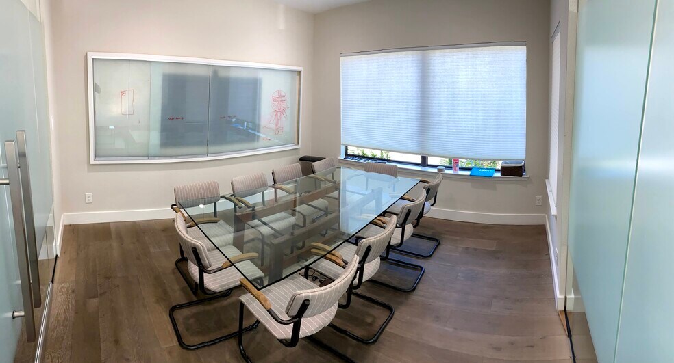 More Photos Of 910 West Ave, Austin Office For Lease