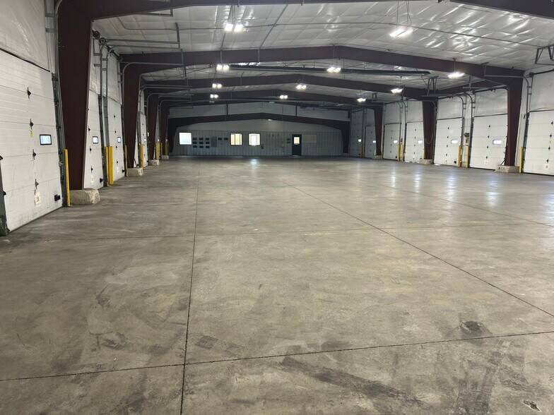 More Photos Of 3841 Merchant St, Madison Truck Terminal For Sale