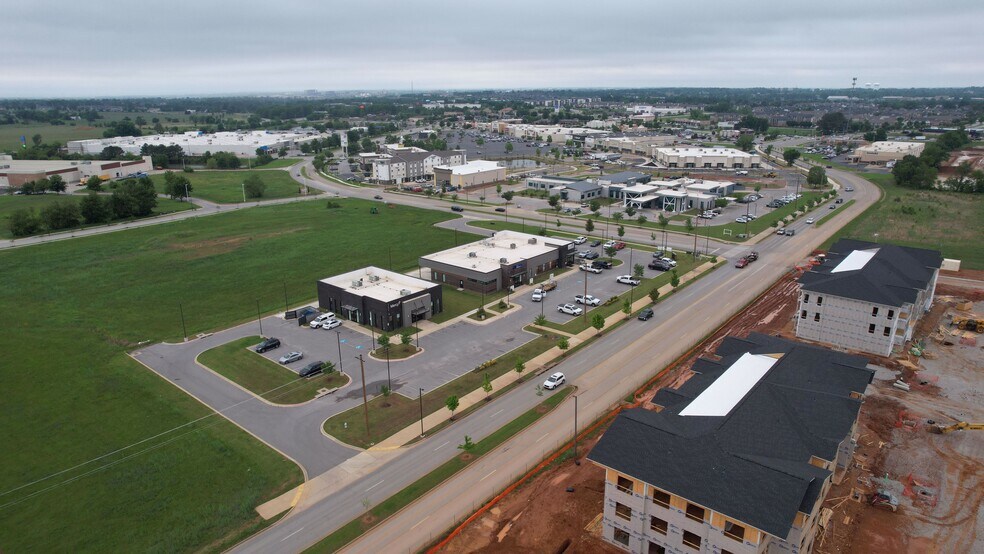 More Photos Of 4500 S Dixieland Rd, Rogers Medical For Lease