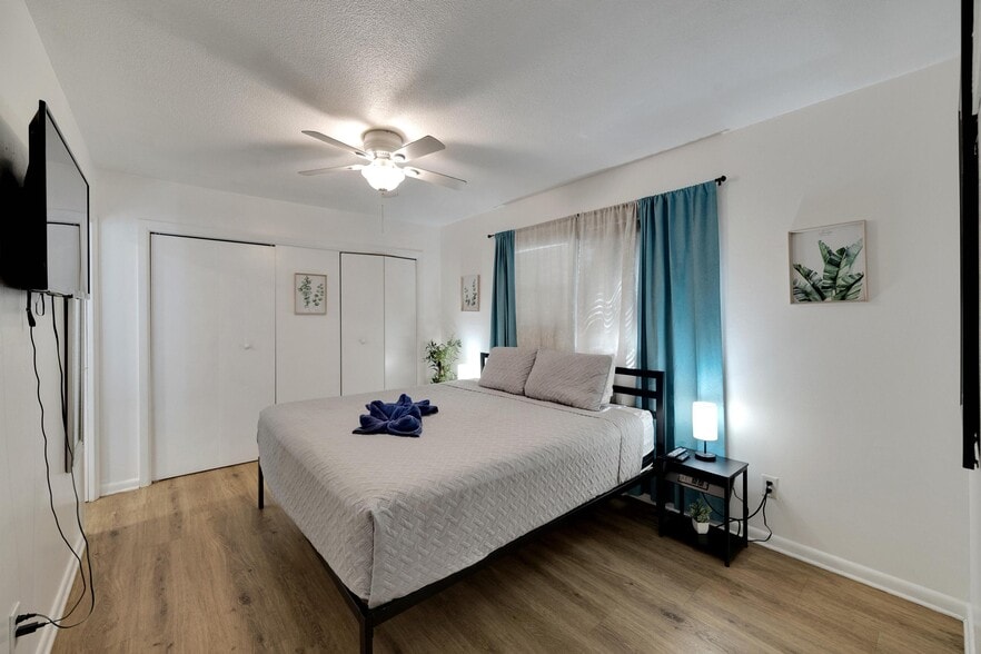 More Photos Of 4511-4513 Mcelroy Ave, Tampa Apartments For Sale
