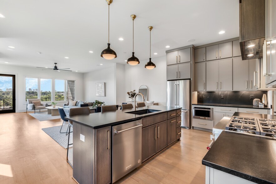 More Photos Of 2118 C-D Cliff dr, Nashville Apartments For Sale