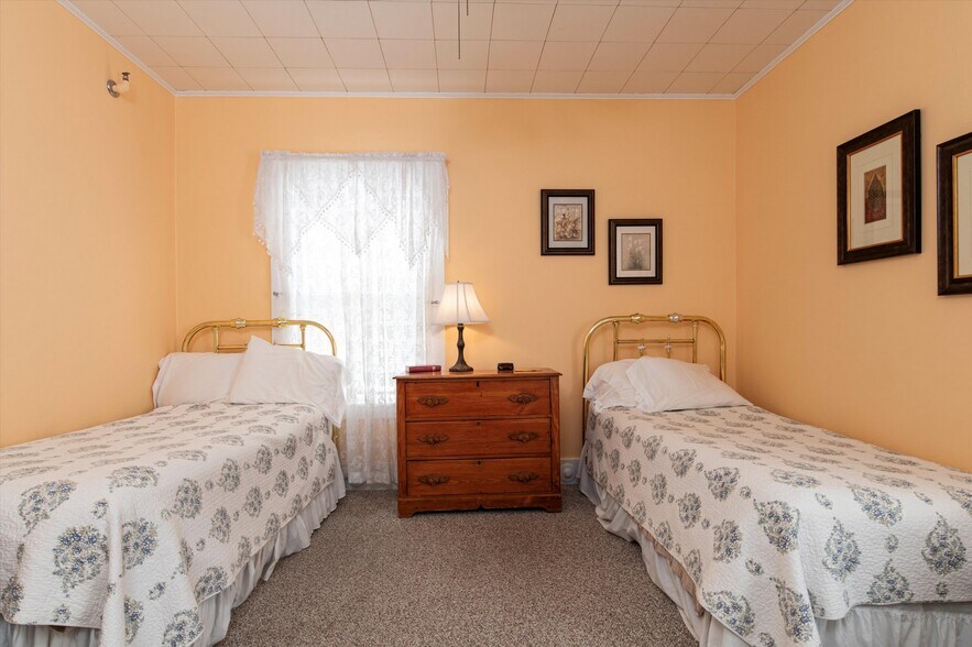 More Photos Of 40 The Common, Chester Hotel For Sale