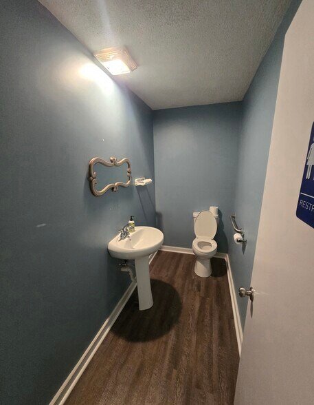 More Photos Of 1444 S A St, Elwood Freestanding For Sale