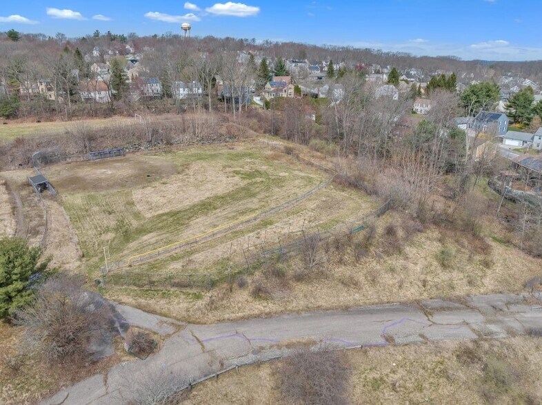 More Photos Of 781 Grove St, Worcester Land For Sale