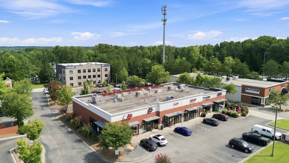 More Photos Of 12872 State Highway 9, Alpharetta Storefront For Lease