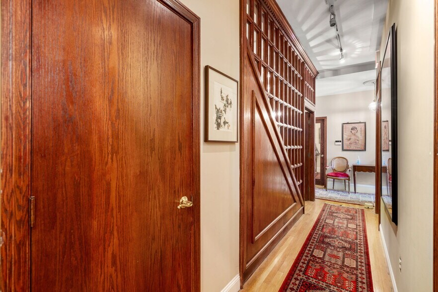 More Photos Of 1577 Beacon St, Brookline Medical For Lease