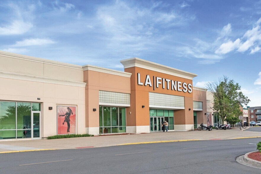 More Photos Of 200 Broadview Village Sq, Broadview Health Club For Sale