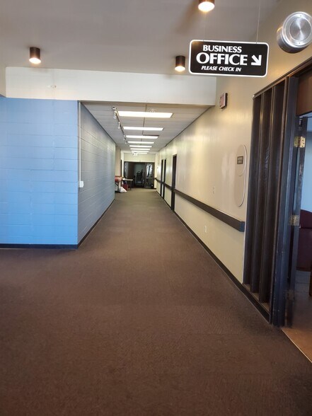 More Photos Of 500 E 10th St, Duluth Service For Lease