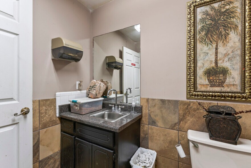 More Photos Of 4062 N Henry Blvd, Stockbridge Freestanding For Sale