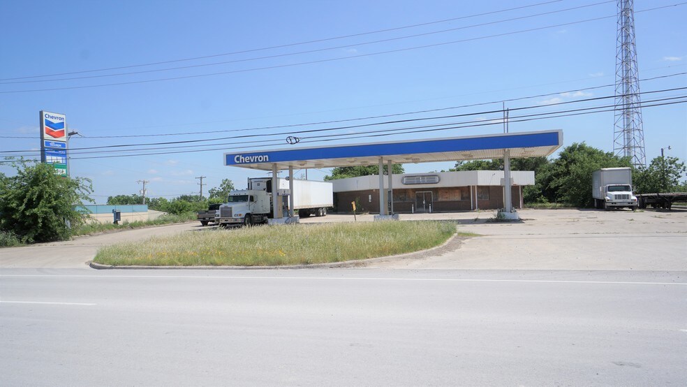 More Photos Of 12235 Camp Bowie Blvd W, Aledo Service Station For Sale