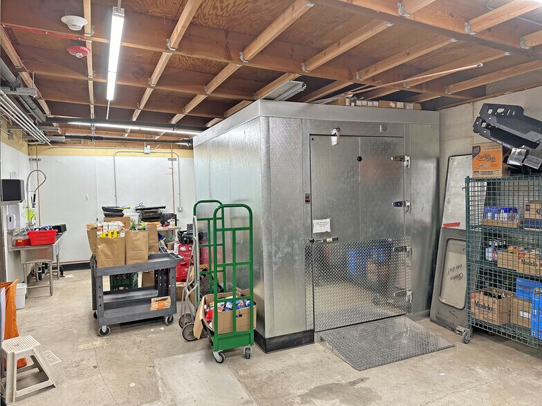 More Photos Of 13400 S Highway 101, Hopland Freestanding For Sale