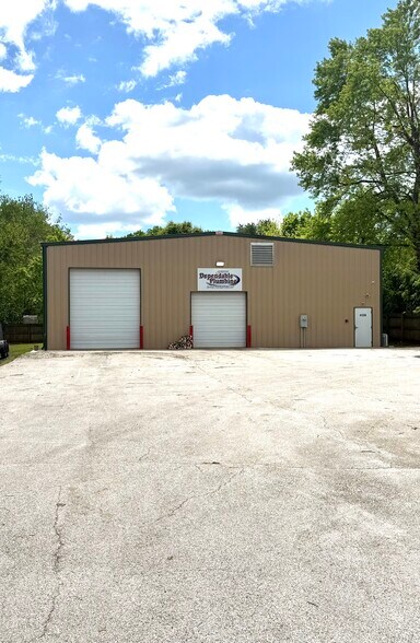 Primary Photo Of 4126 W Junction St, Springfield Industrial For Lease