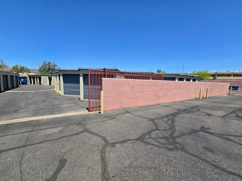 More Photos Of 10840 N Cave Creek Rd, Phoenix Self Storage For Sale