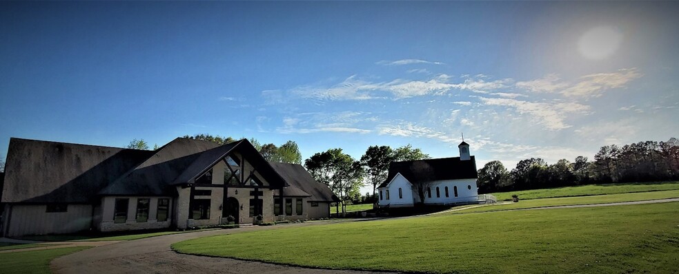 Primary Photo Of 286 An County Road 1400, Palestine Lodge Meeting Hall For Sale