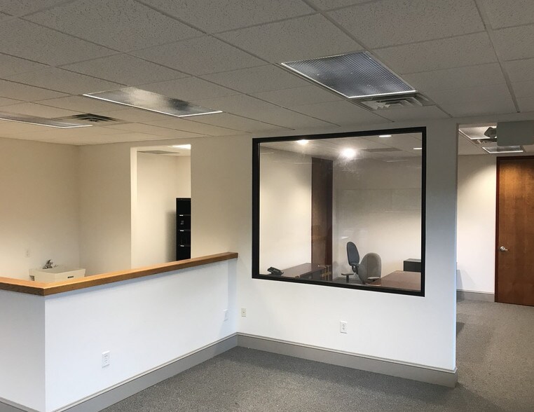 More Photos Of 2707 Buford Hwy, Atlanta Office For Sale