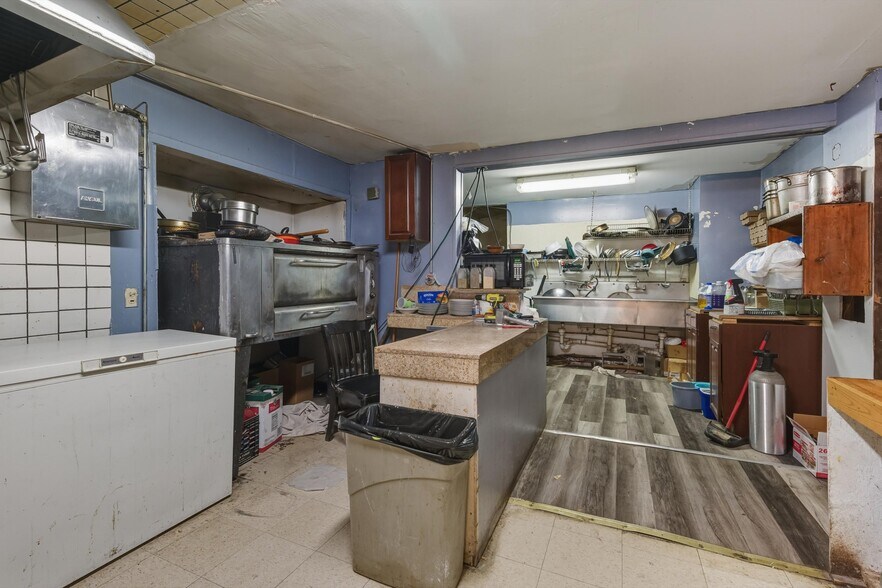 More Photos Of 222 River St, Warrensburg Restaurant For Sale