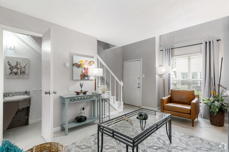 More Photos Of 8600 S Course Dr, Houston Apartments For Sale