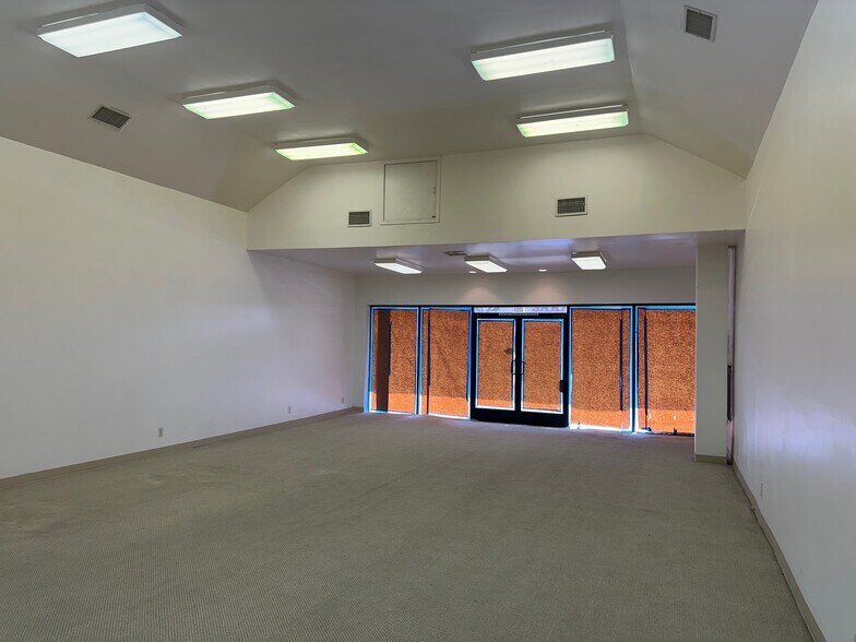 More Photos Of 1771 E Washington Blvd, Pasadena Storefront Retail Office For Sale