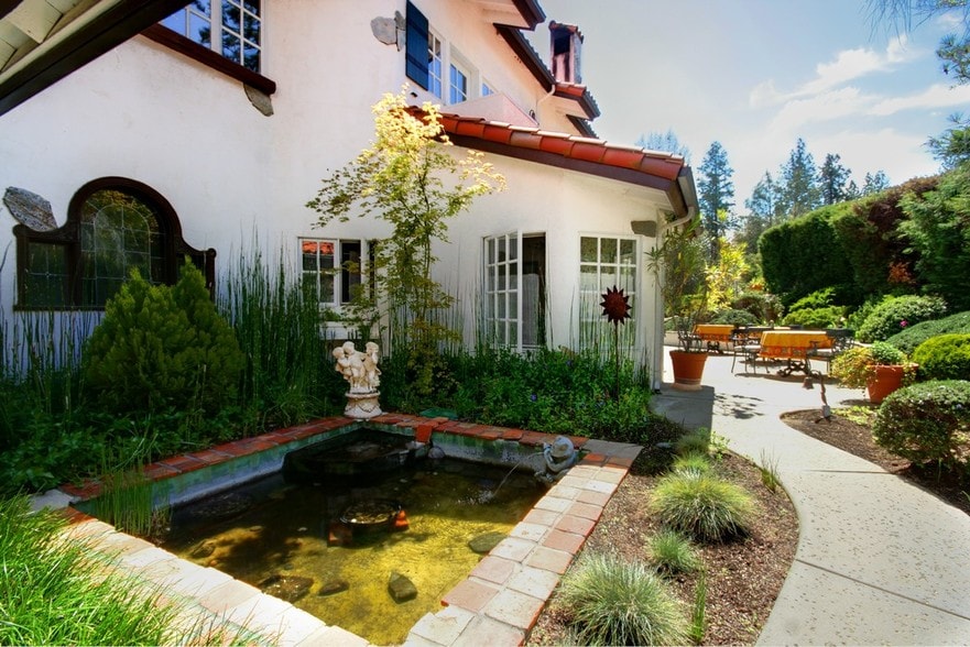 More Photos Of 48644 Victoria Ln, Oakhurst Hospitality For Sale