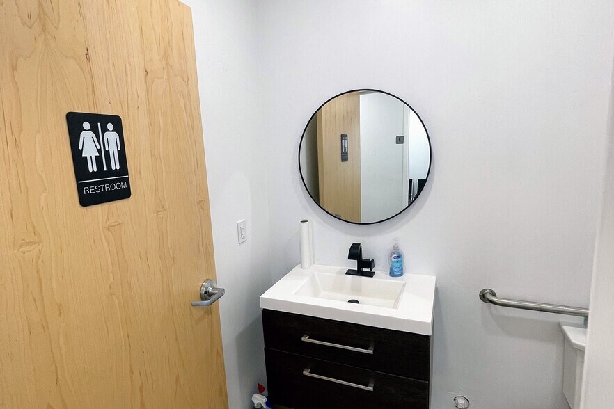 More Photos Of 2135 W Main St, Lehi Medical For Sale
