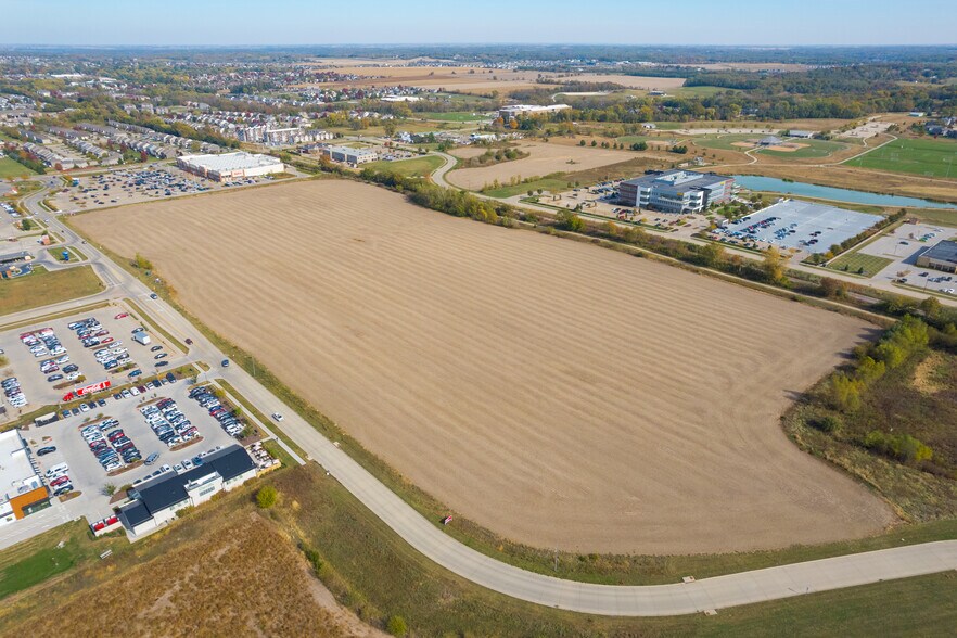 More Photos Of Crosspark Rd, Coralville Land For Sale
