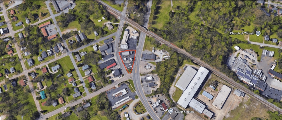 More Photos Of 1014 W Innes St, Salisbury Service Station For Sale