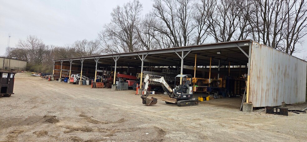 More Photos Of 2431 E River Rd, Dayton Warehouse For Sale