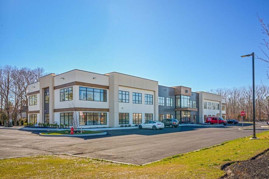 More Photos Of 18 Cox Cro Rd, Toms River Loft Creative Space For Lease