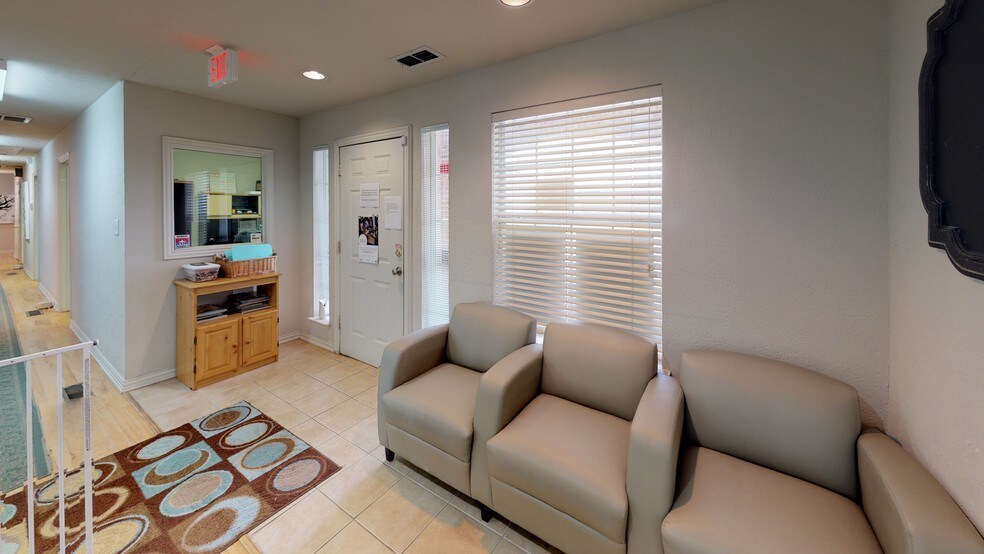 More Photos Of 1208 Bent Oaks Ct, Denton Office Residential For Sale