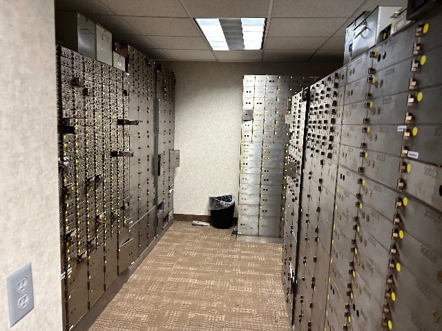 More Photos Of 875 34th Ave, Winona Bank For Sale