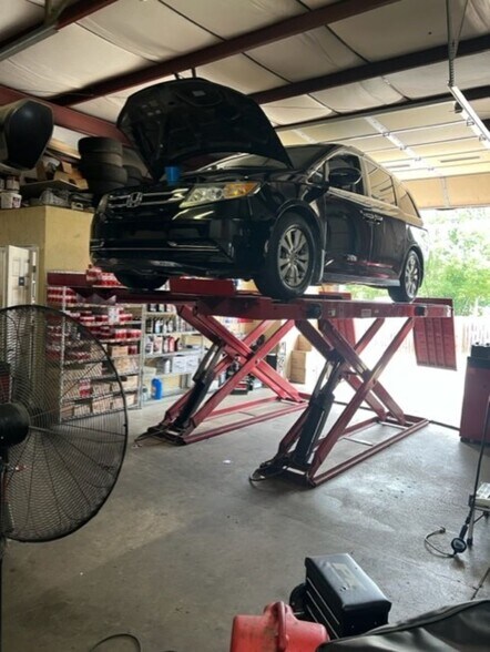 More Photos Of 2351 Dutch Fork Rd, Chapin Auto Repair For Sale