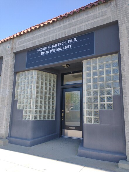 Primary Photo Of 507 W Foothill Blvd, Monrovia Office For Sale