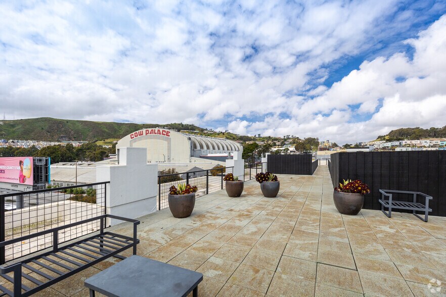 More Photos Of 2665 Geneva Ave, Daly City Apartments For Lease