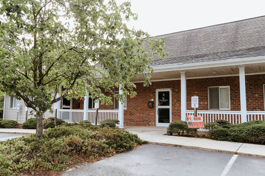 More Photos Of 1295 Old Us-1 Hwy S, Southern Pines Office For Lease