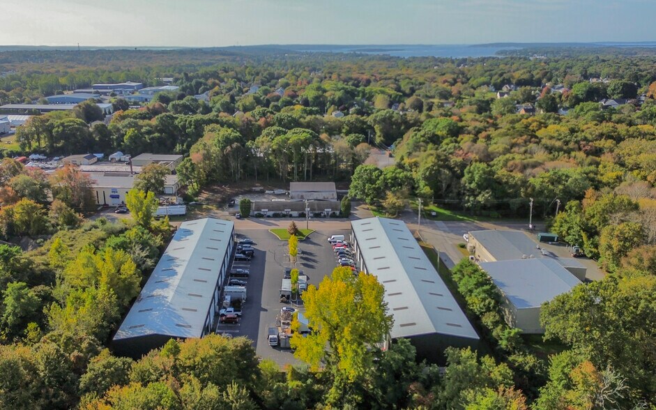 More Photos Of 75 Tupelo St, Bristol Manufacturing For Sale