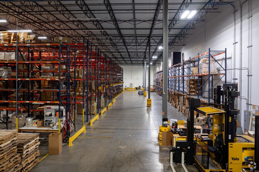 More Photos Of 6279 Hudson Crossing Pky, Hudson Warehouse For Lease