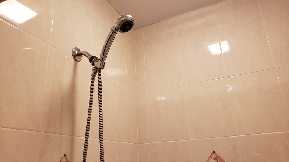 More Photos Of 4 Cedar Swamp Rd, Glen Cove Office For Sale